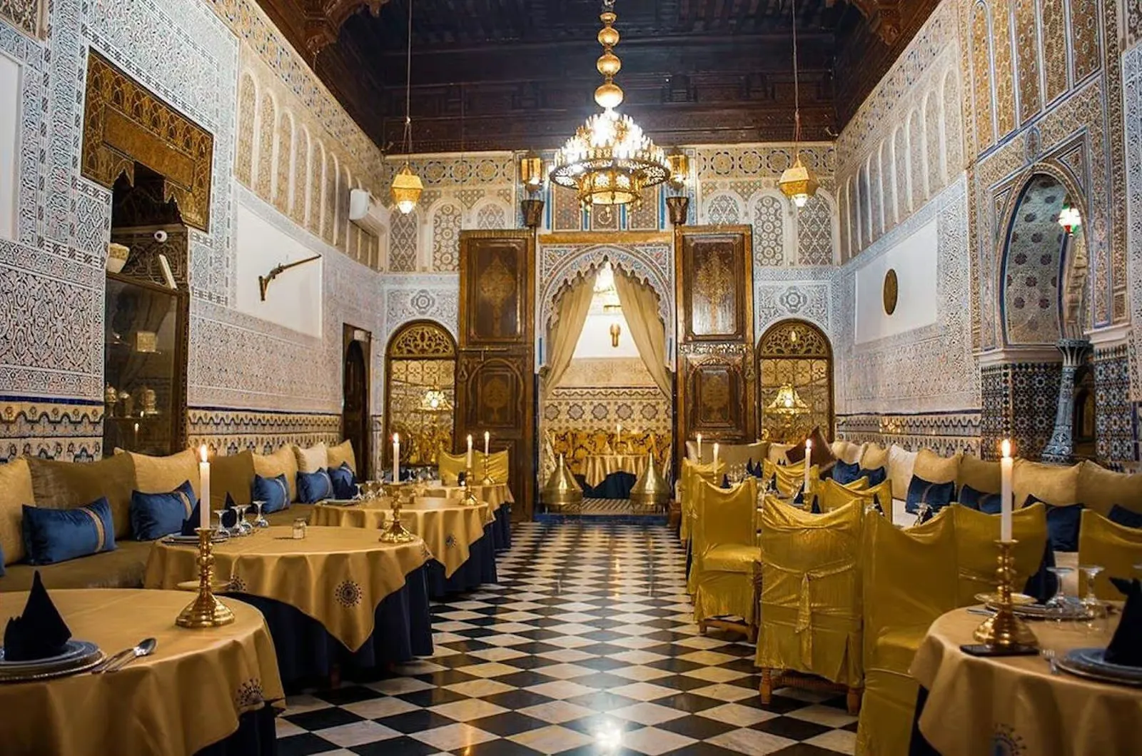 Dinner show at Dar Essalam restaurant Marrakech